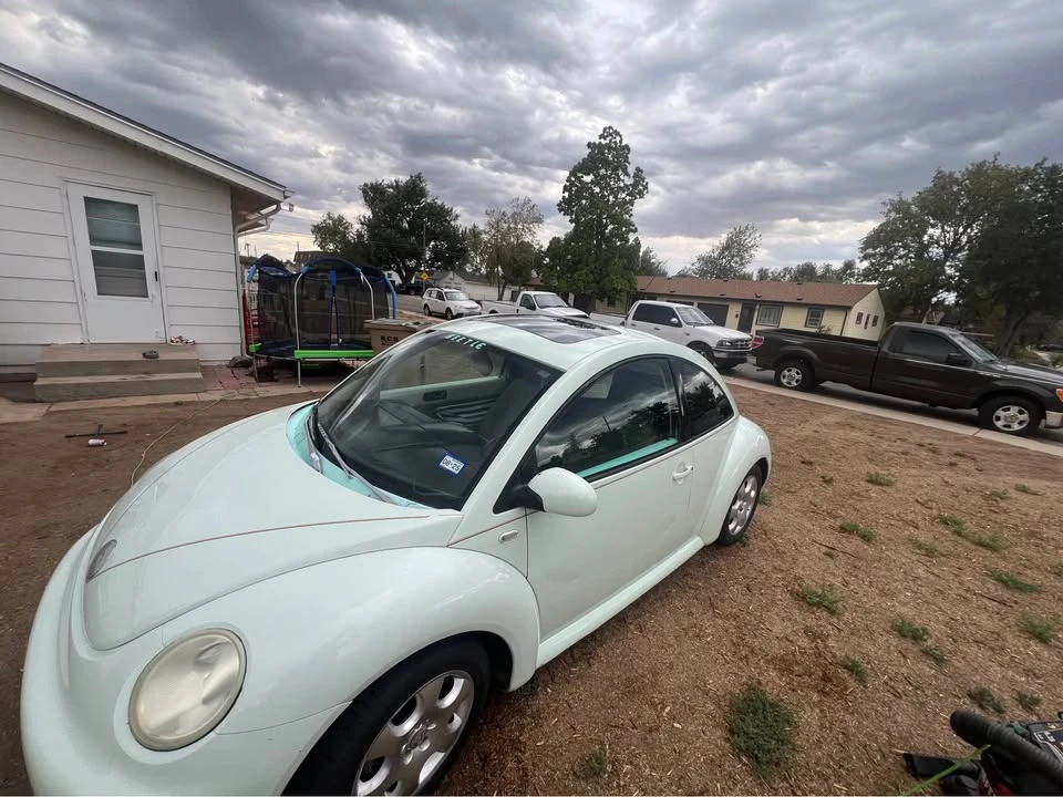 2003 Volkswagen New Beetle - Image 2 of 13