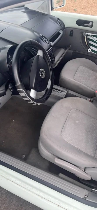 2003 Volkswagen New Beetle - Image 12 of 13