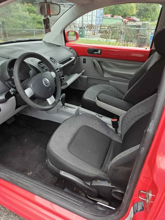 2003 Volkswagen New Beetle - Image 14 of 14