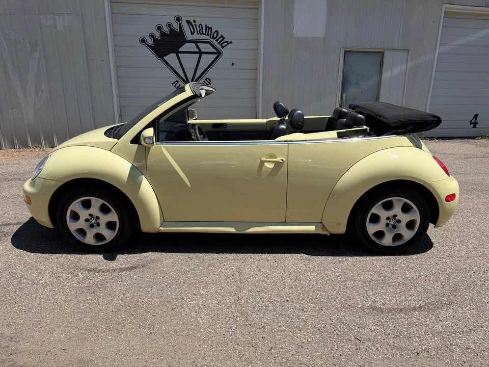 2003 Volkswagen New Beetle - Image 2 of 11