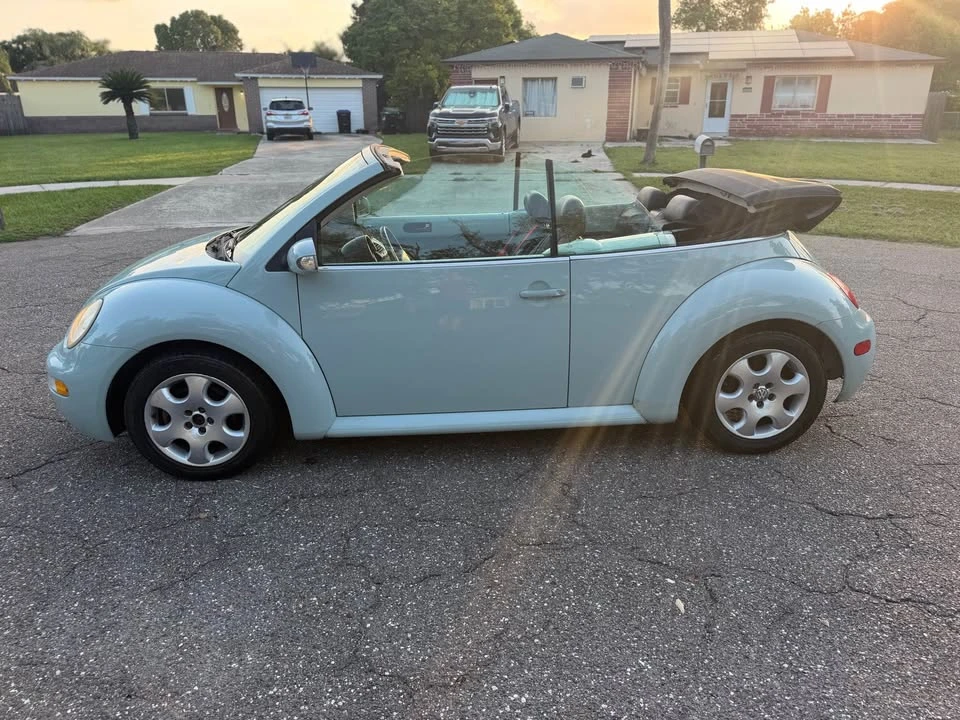2003 Volkswagen New Beetle - Image 12 of 16