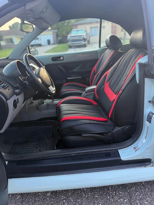 2003 Volkswagen New Beetle - Image 10 of 16