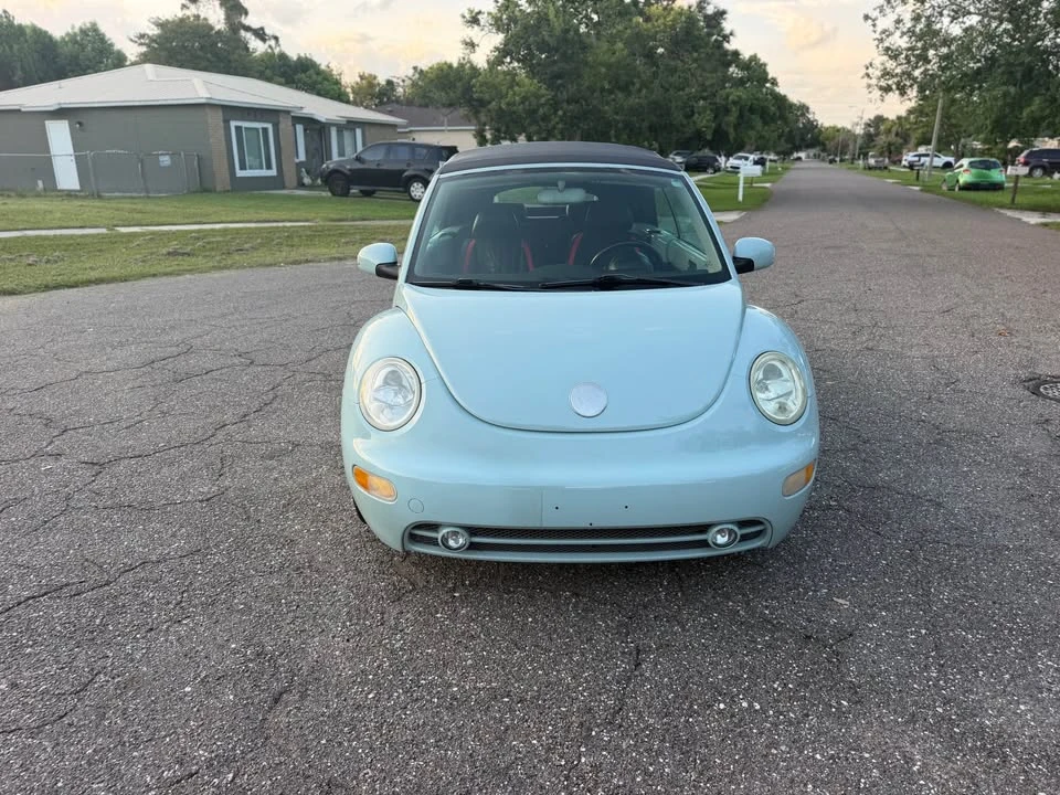 2003 Volkswagen New Beetle - Image 8 of 16