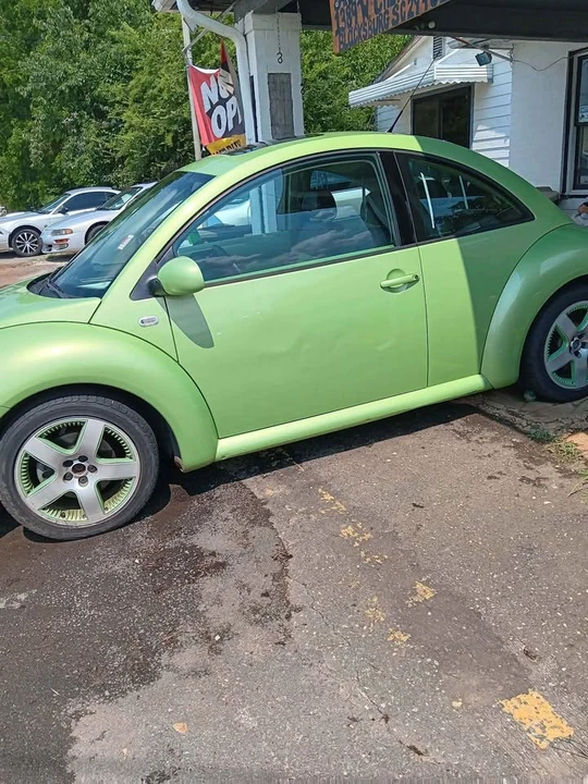 2003 Volkswagen New Beetle - Image 4 of 7