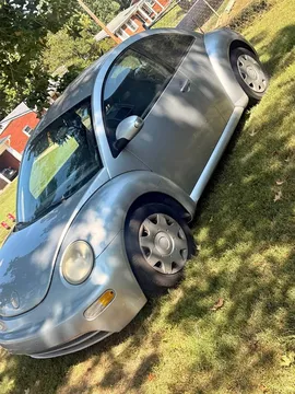 2003 Volkswagen Beetle 2.5L Hatchback 2D