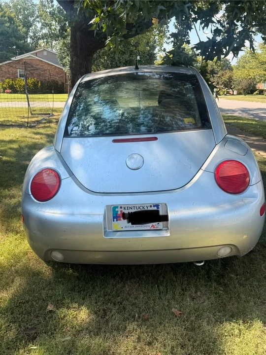 2003 Volkswagen New Beetle - Image 4 of 10