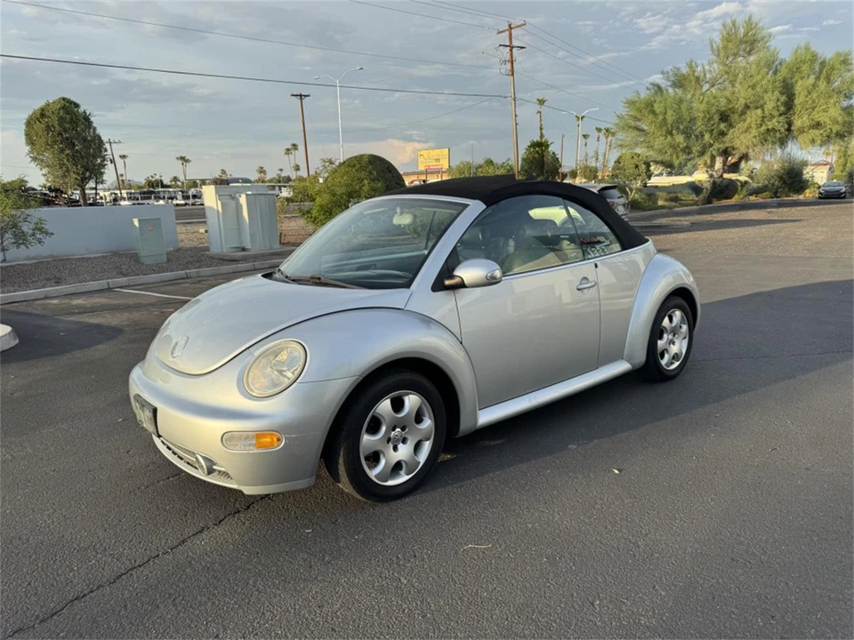 2003 Volkswagen New Beetle - Image 2 of 10