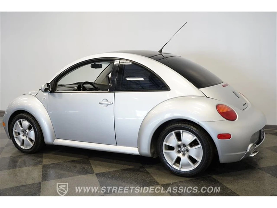 2003 Volkswagen New Beetle - Image 9 of 31