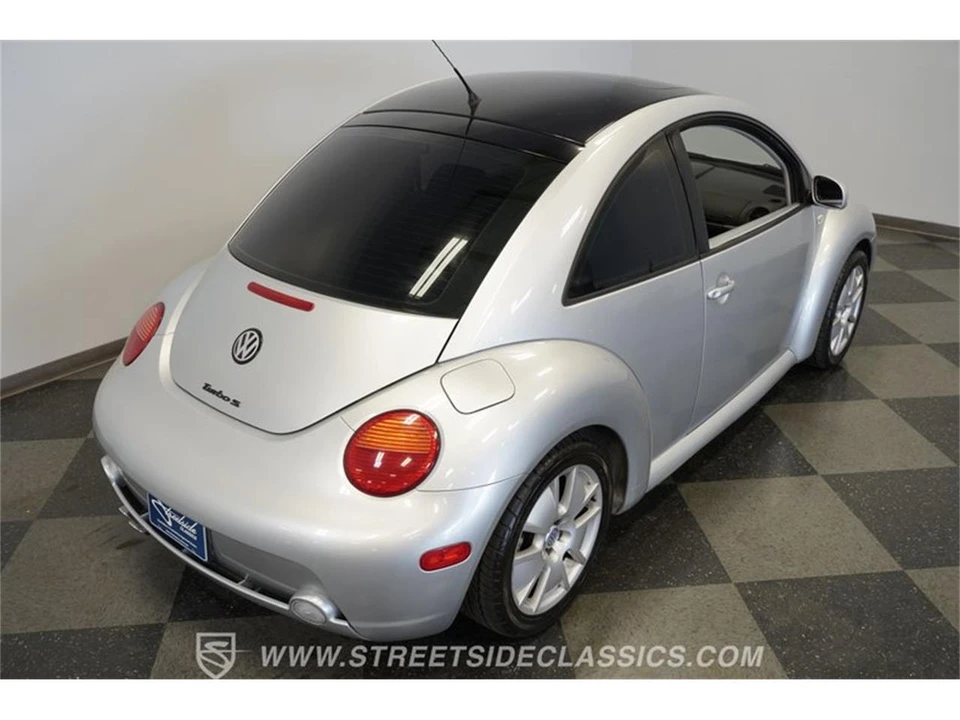 2003 Volkswagen New Beetle - Image 29 of 31