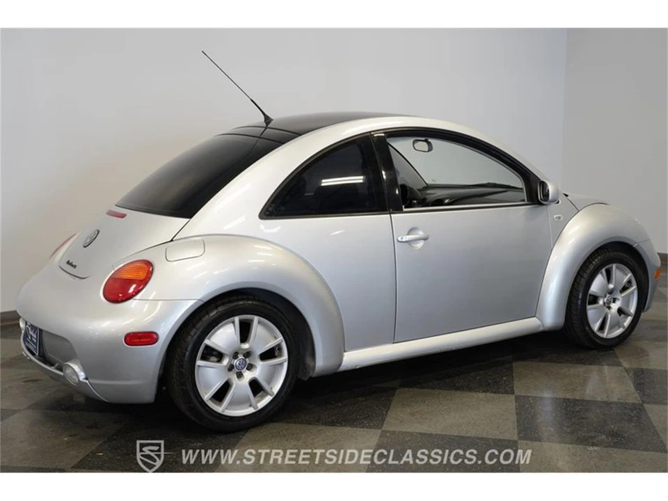 2003 Volkswagen New Beetle - Image 14 of 31