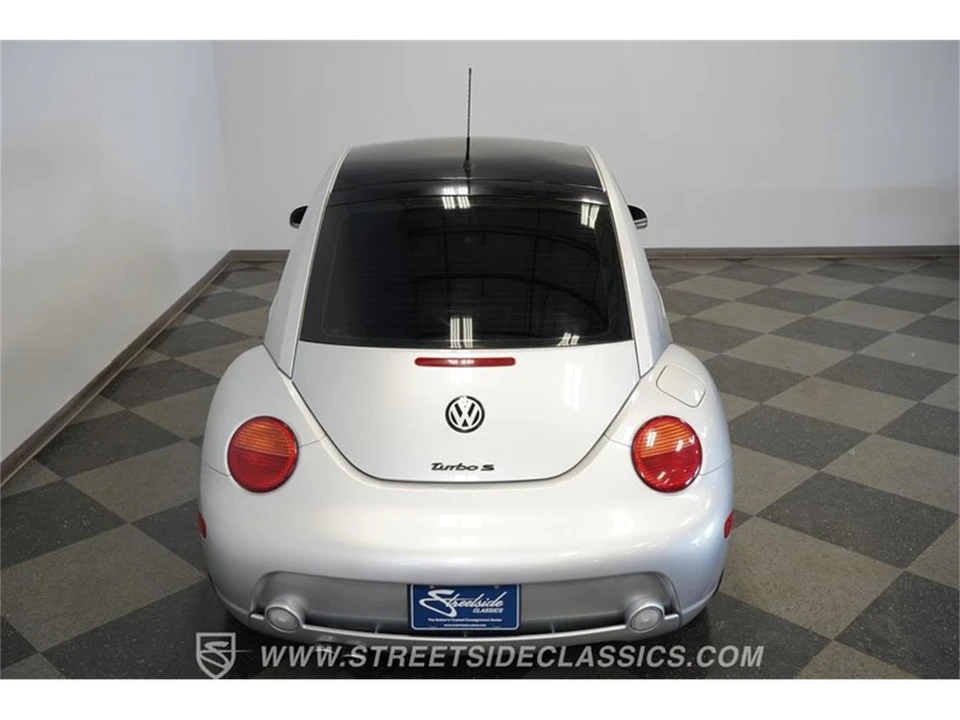 2003 Volkswagen New Beetle - Image 28 of 31