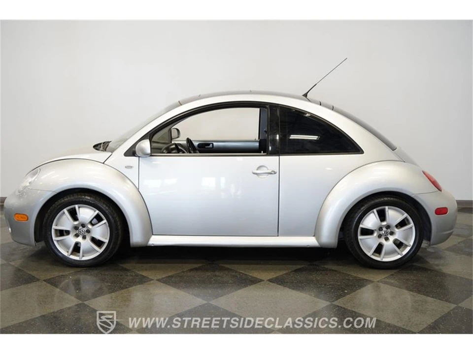 2003 Volkswagen New Beetle - Image 8 of 31