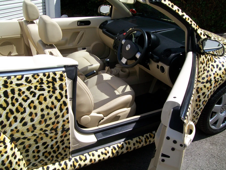 2003 Volkswagen Beetle (1980-2003) - Image 3 of 3