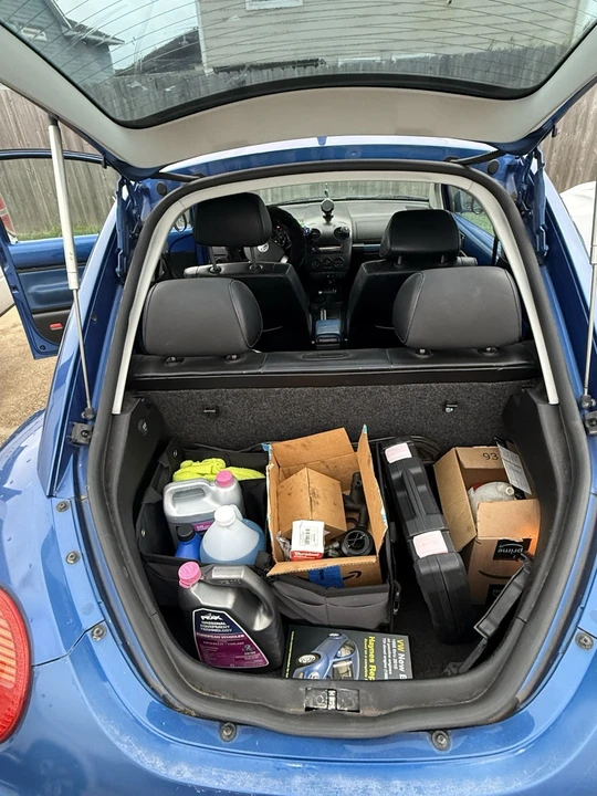 2003 Volkswagen New Beetle - Image 7 of 16