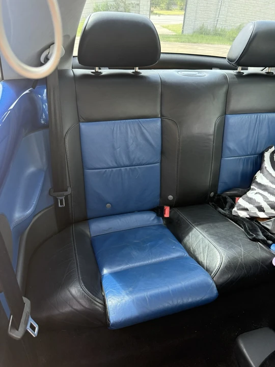 2003 Volkswagen New Beetle - Image 8 of 16