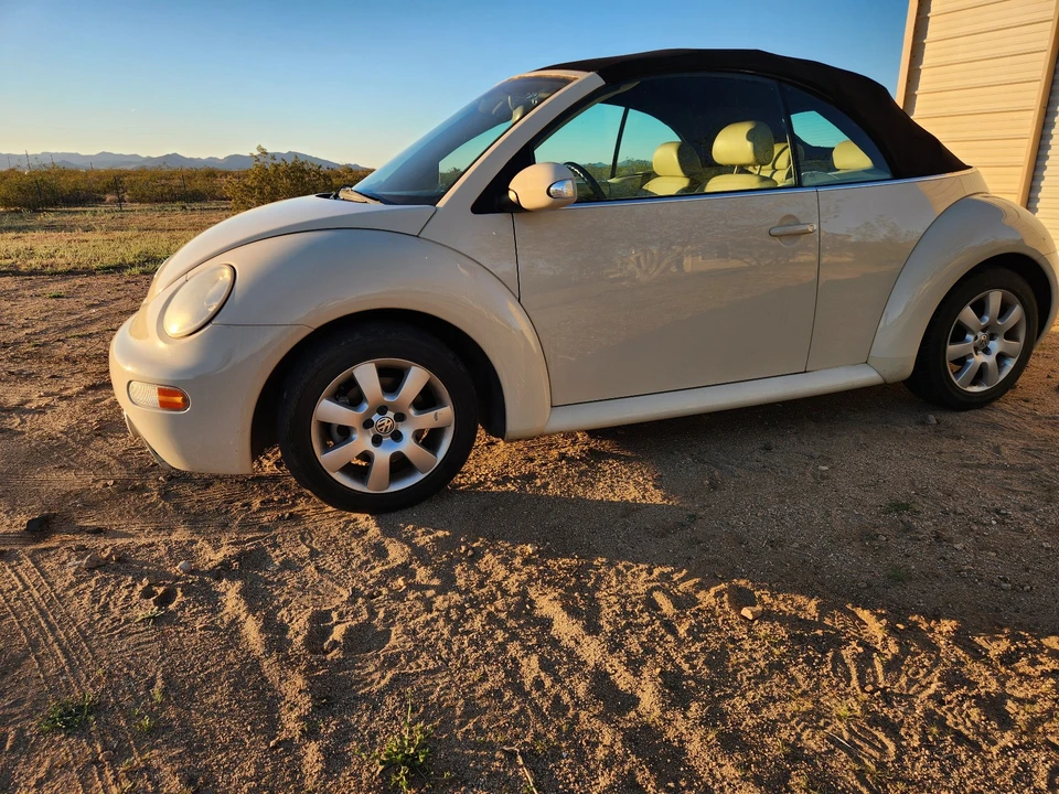 2003 Volkswagen New Beetle - Image 14 of 21