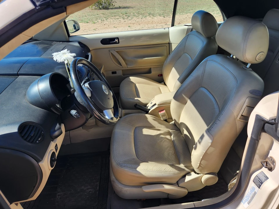2003 Volkswagen New Beetle - Image 17 of 21