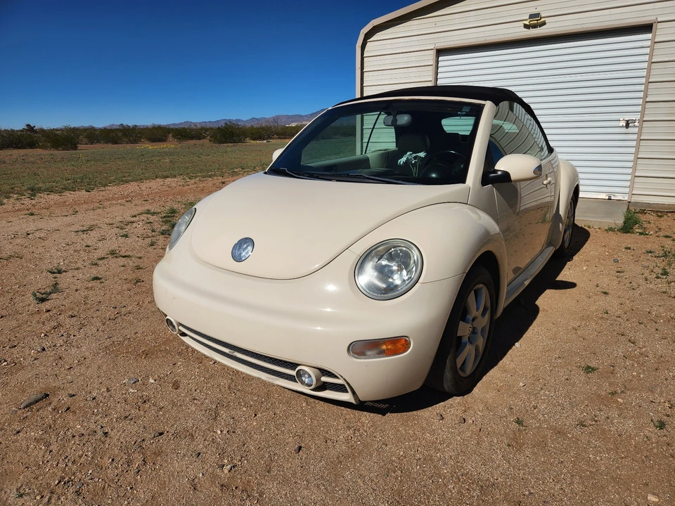 2003 Volkswagen New Beetle - Image 9 of 21