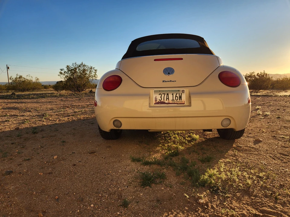 2003 Volkswagen New Beetle - Image 6 of 21