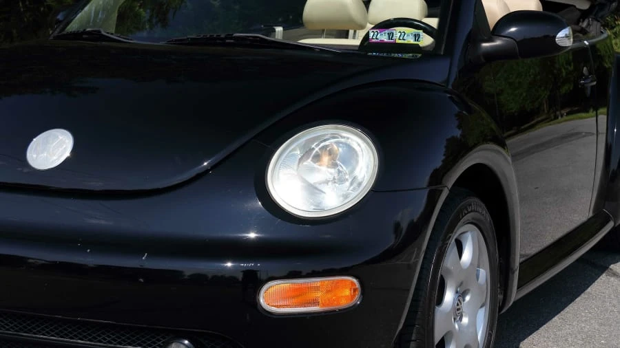 2003 Volkswagen New Beetle - Image 17 of 22