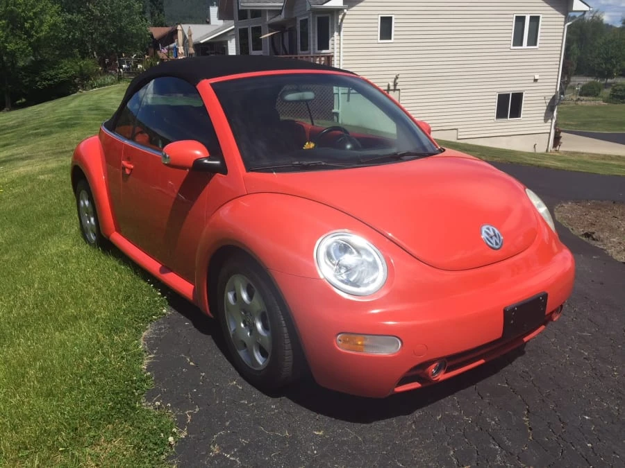 2003 Volkswagen New Beetle - Image 9 of 12