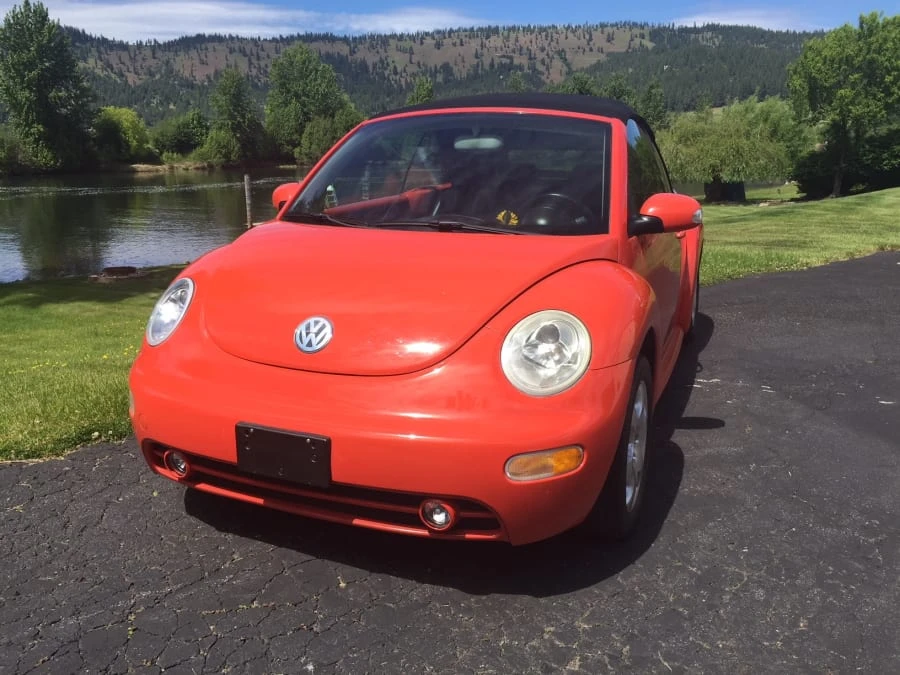 2003 Volkswagen New Beetle - Image 10 of 12