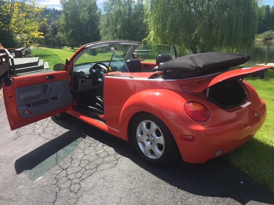 2003 Volkswagen New Beetle - Image 3 of 12