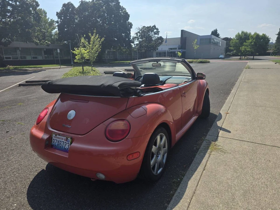 2003 Volkswagen New Beetle - Image 6 of 24