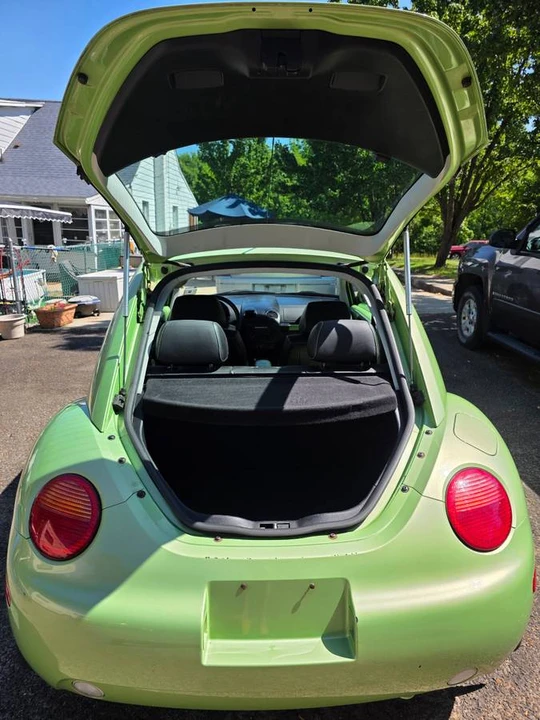 2003 Volkswagen New Beetle - Image 11 of 11