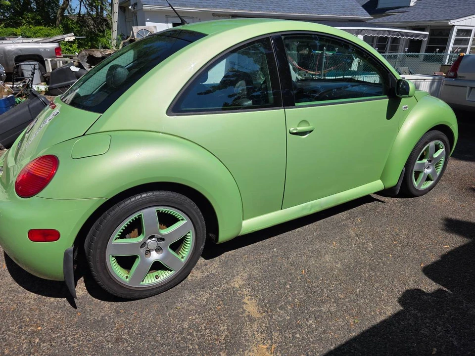 2003 Volkswagen New Beetle - Image 4 of 11