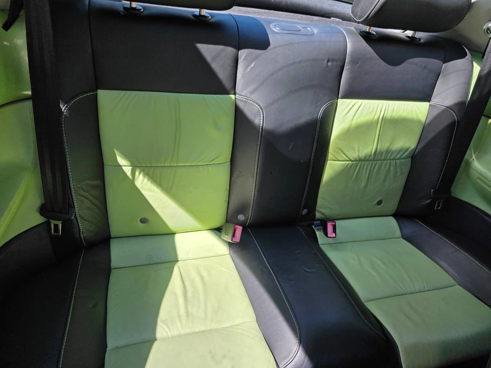 2003 Volkswagen New Beetle - Image 9 of 11