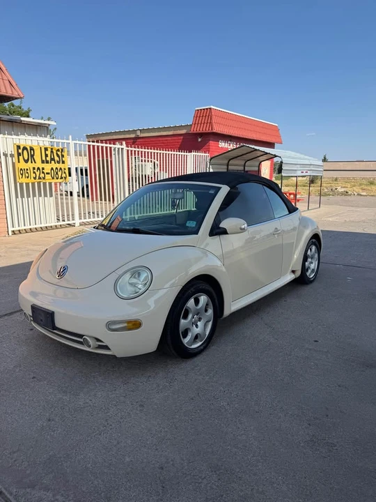 2003 Volkswagen Beetle (1980-2003) - Image 2 of 10