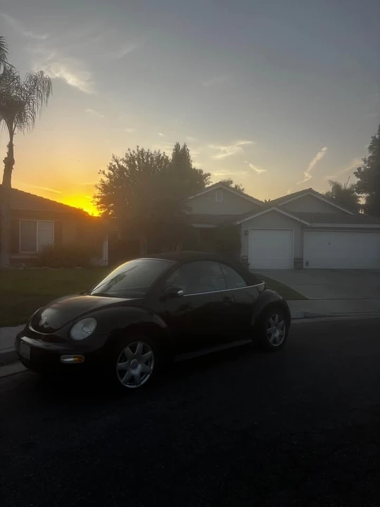 2003 Volkswagen New Beetle - Image 3 of 3