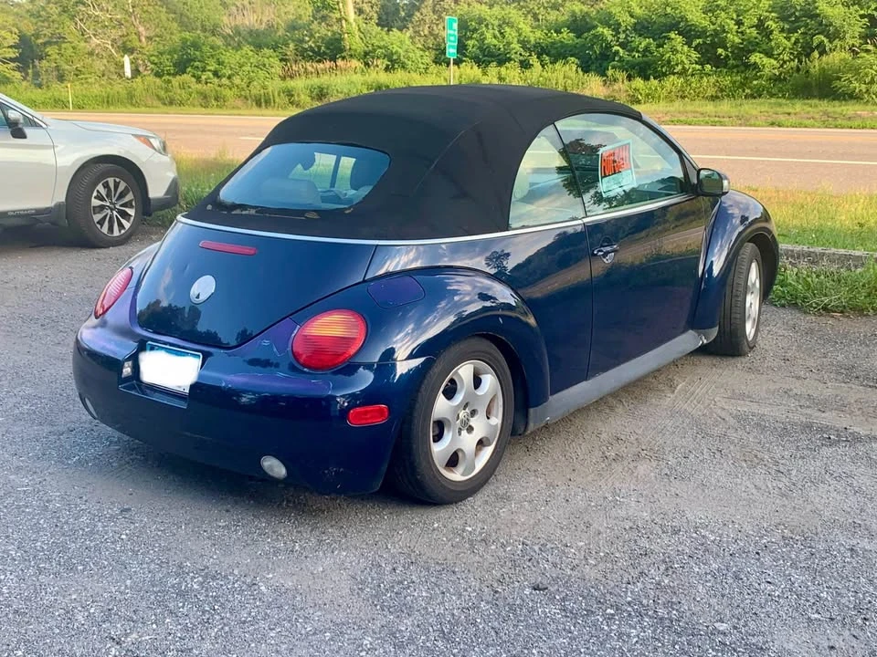 2003 Volkswagen New Beetle - Image 3 of 4