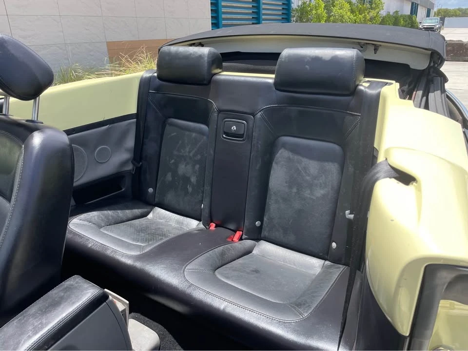 2003 Volkswagen Beetle (1980-2003) - Image 6 of 8