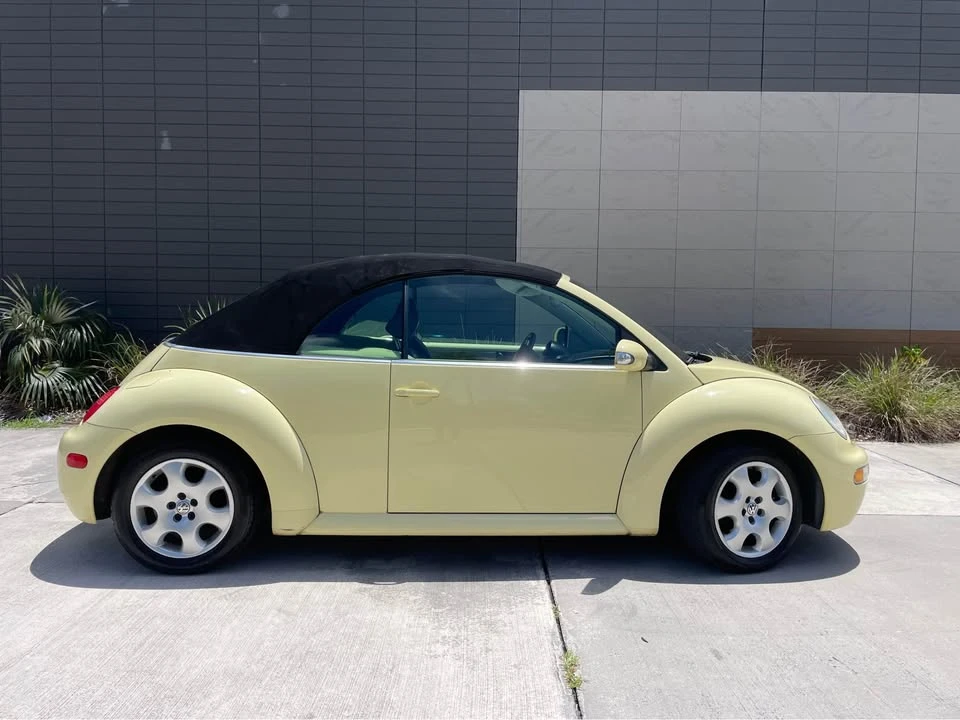 2003 Volkswagen New Beetle - Image 6 of 7