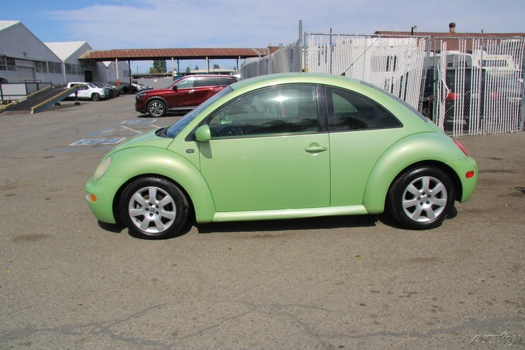 2003 Volkswagen New Beetle - Image 3 of 21