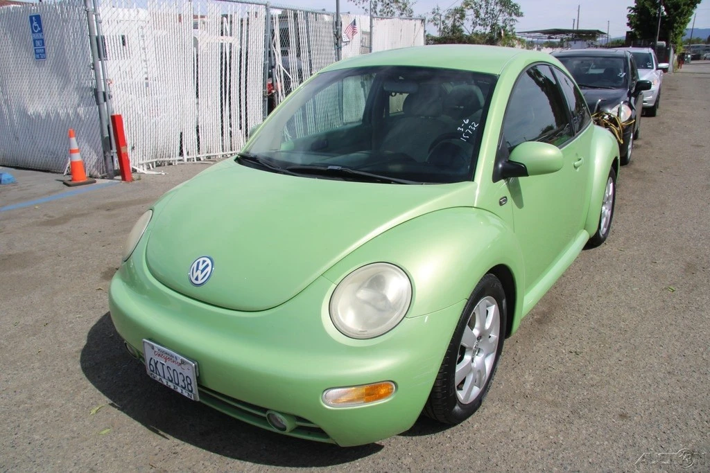 2003 Volkswagen New Beetle - Image 2 of 21