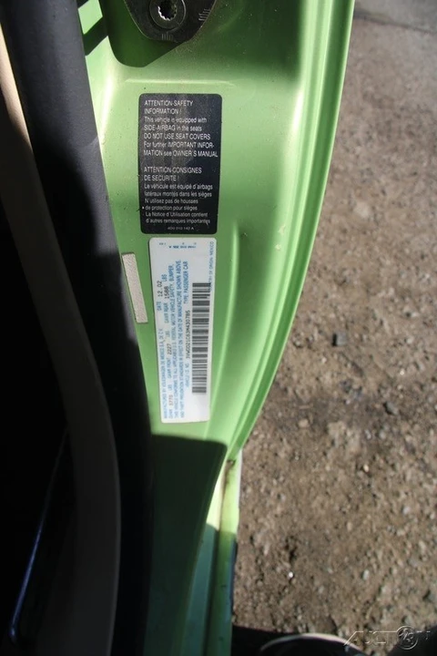 2003 Volkswagen New Beetle - Image 10 of 21