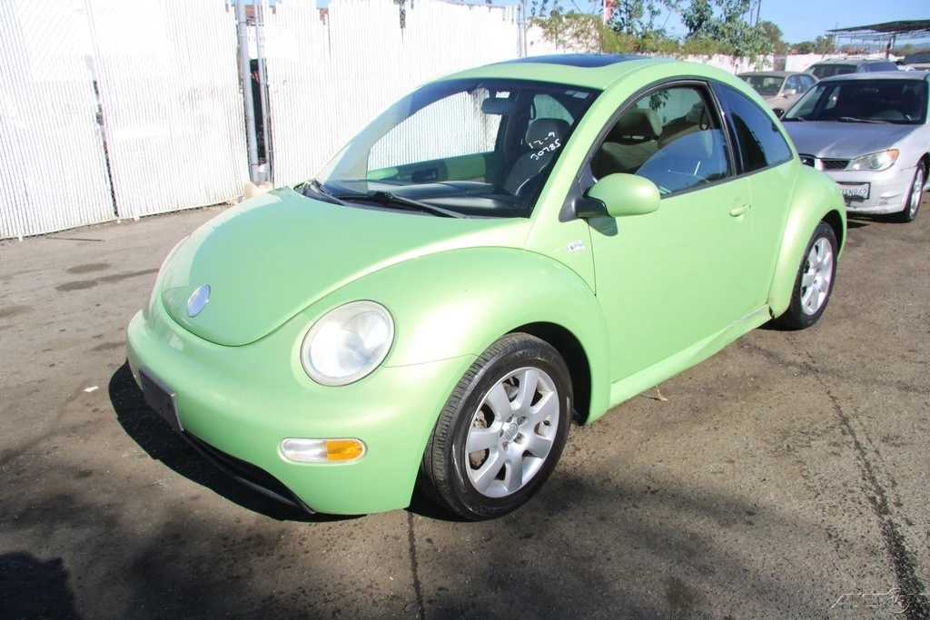 2003 Volkswagen New Beetle - Image 2 of 21