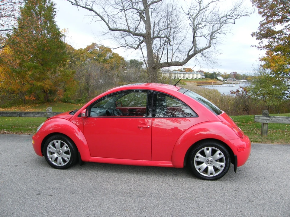2003 Volkswagen New Beetle - Image 11 of 19