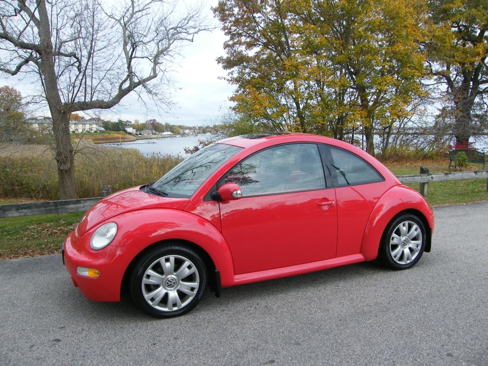 2003 Volkswagen New Beetle - Image 10 of 19