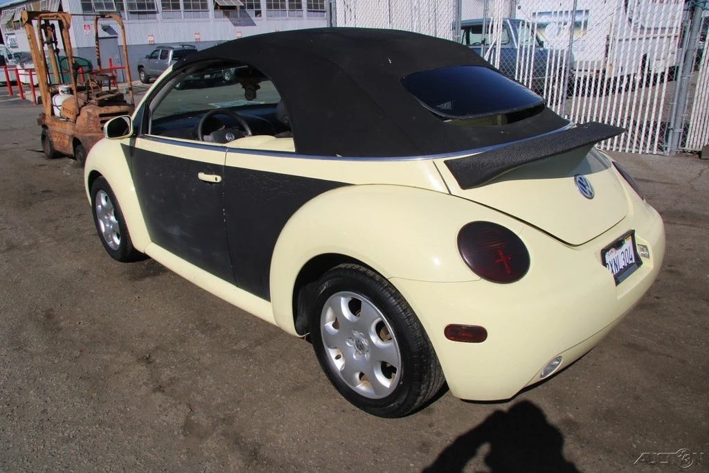 2003 Volkswagen New Beetle - Image 4 of 21