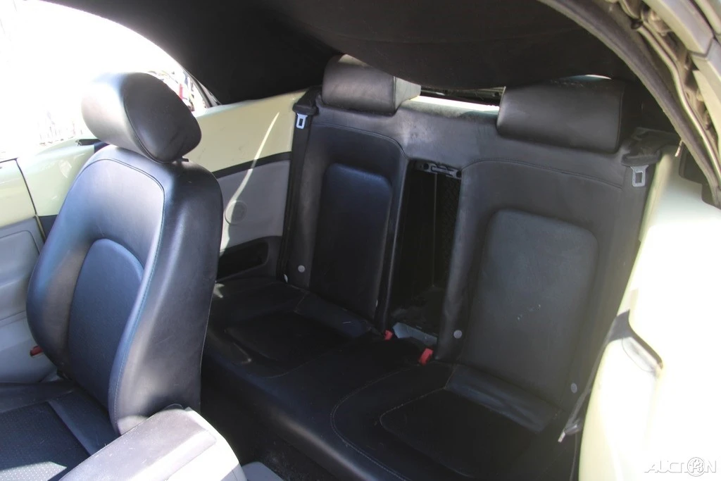 2003 Volkswagen New Beetle - Image 18 of 21