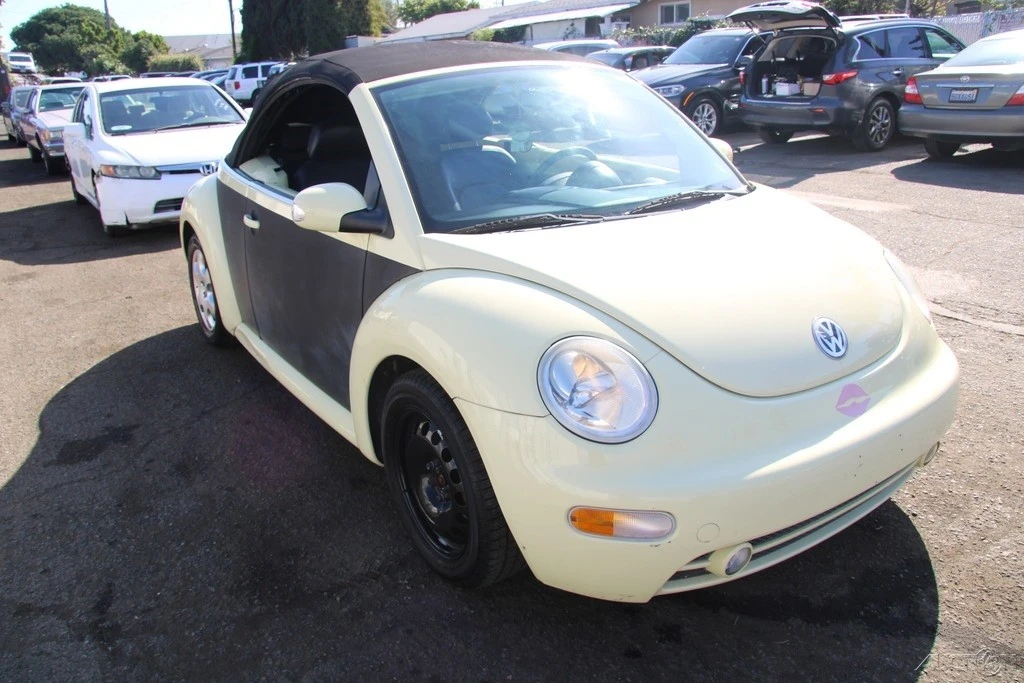 2003 Volkswagen New Beetle - Image 8 of 21