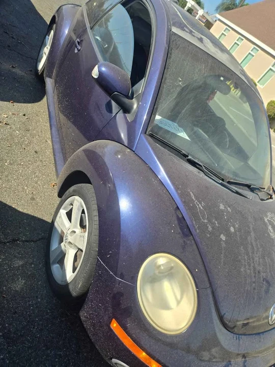 2003 Volkswagen New Beetle - Image 3 of 8