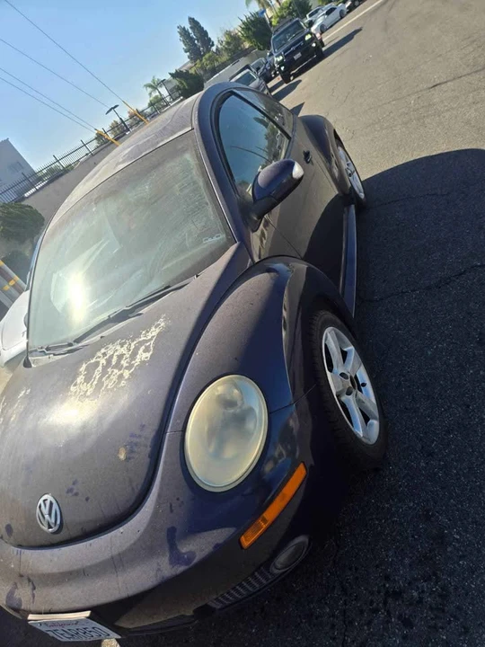 2003 Volkswagen New Beetle - Image 4 of 8