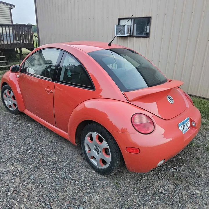 2003 Volkswagen New Beetle - Image 3 of 6