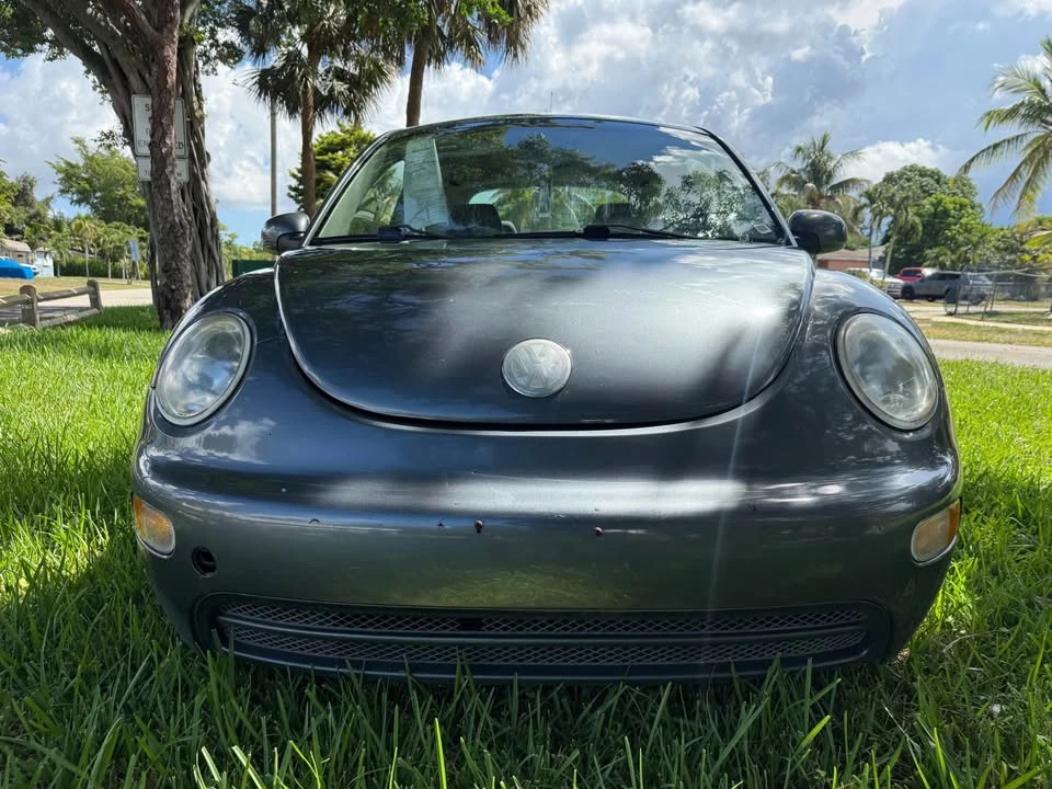 2003 Volkswagen New Beetle - Image 3 of 17