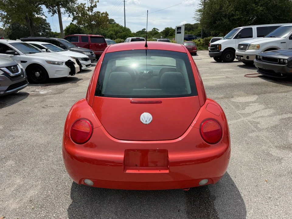 2003 Volkswagen New Beetle - Image 4 of 10
